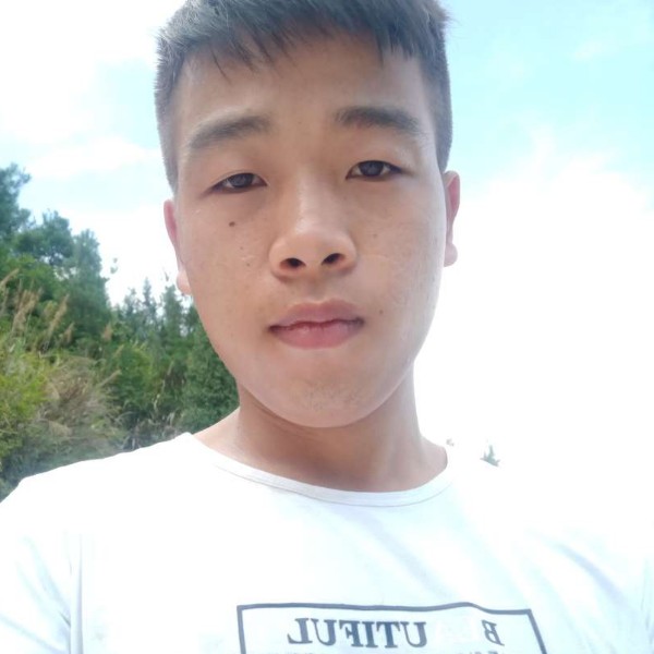 奋斗有山水的照片