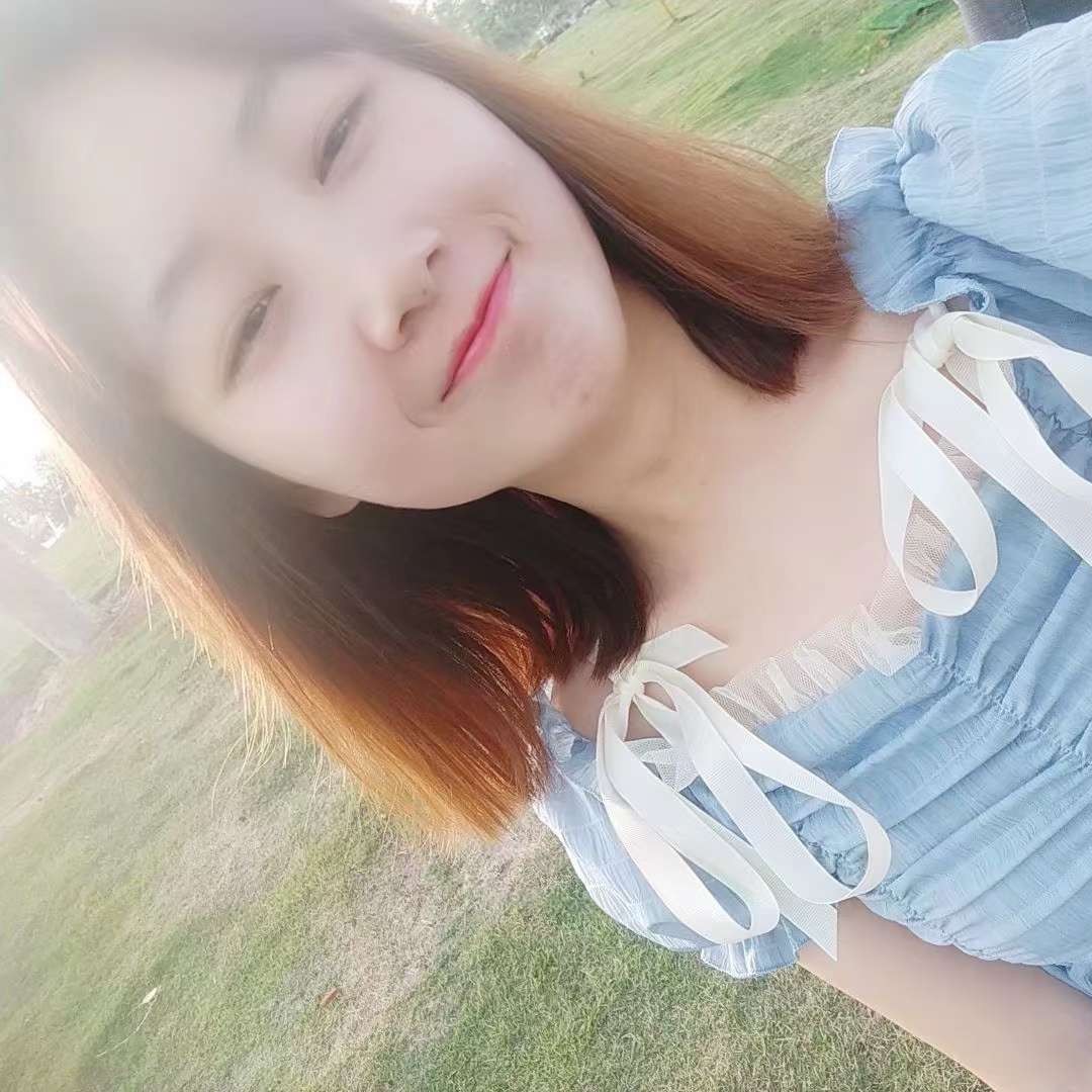 漠然浅吻绿茶的照片