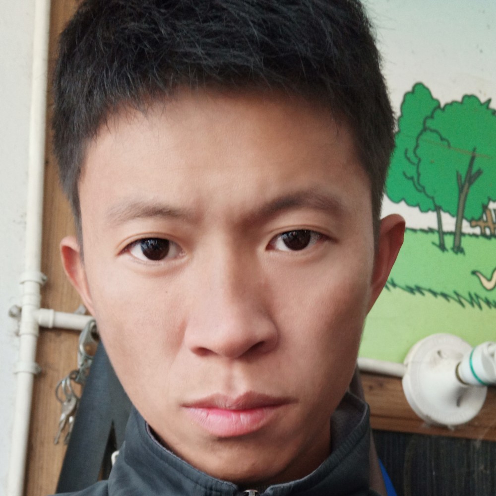 想人陪向冬耀的照片