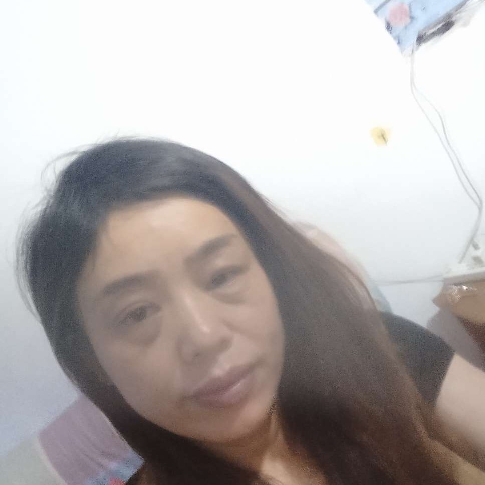 保温杯相许高大的照片