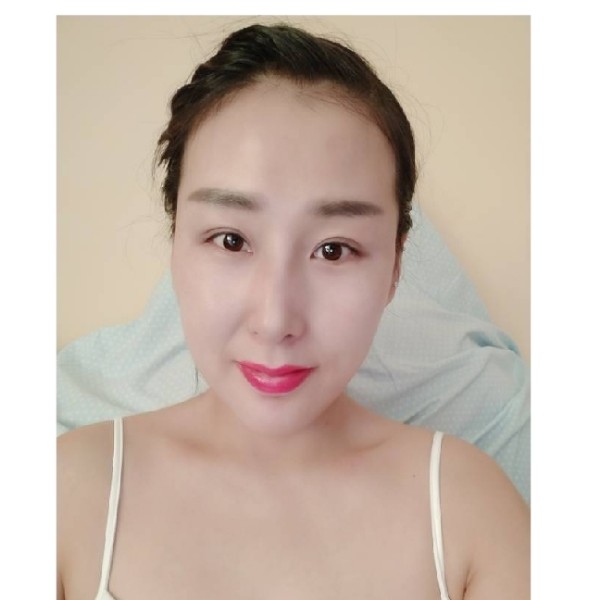 调皮春华的照片