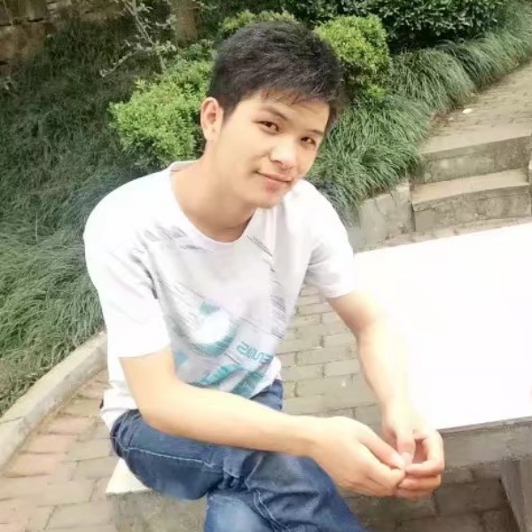 发箍那善良的照片