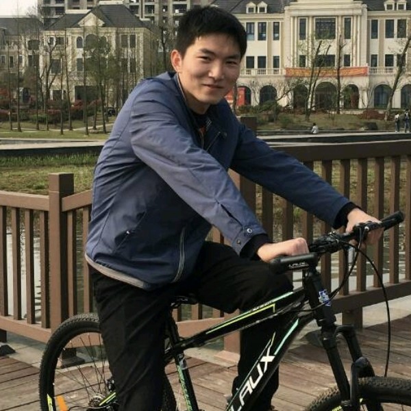 山岚踏实的照片