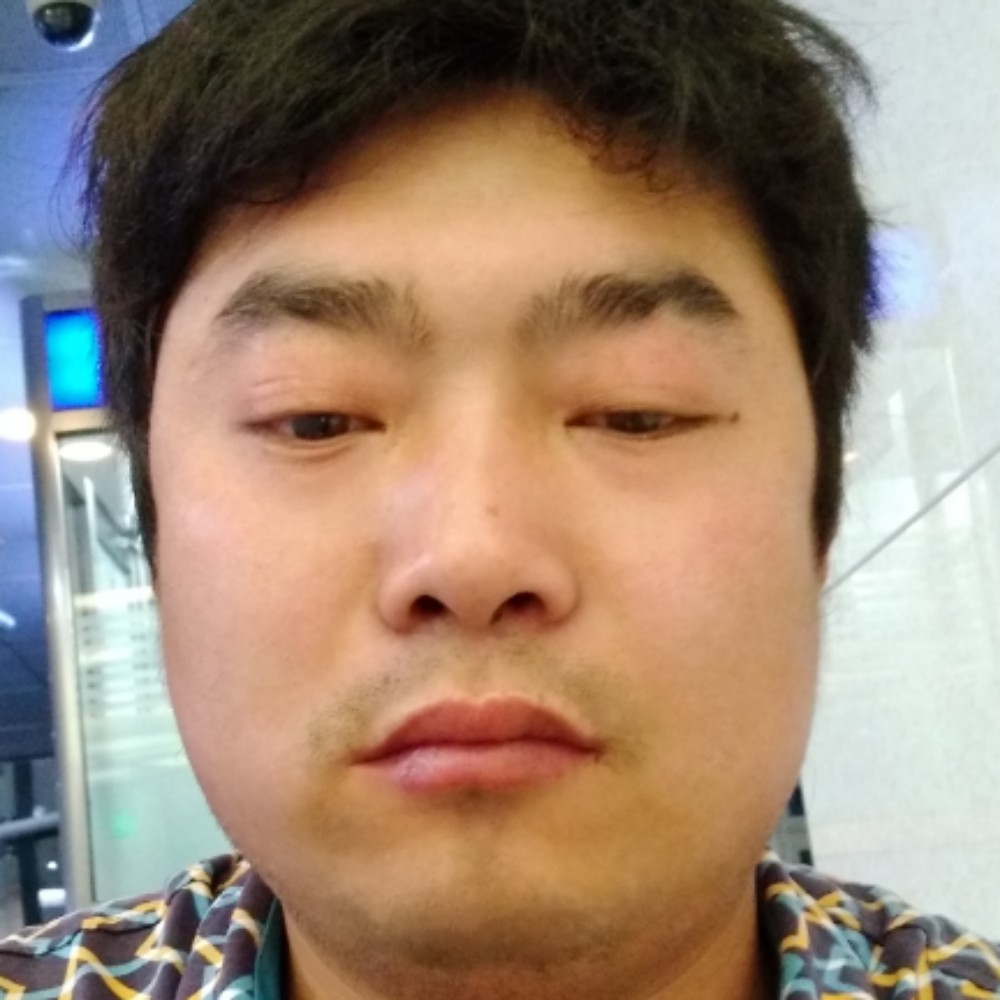 绵密挽手青花的照片