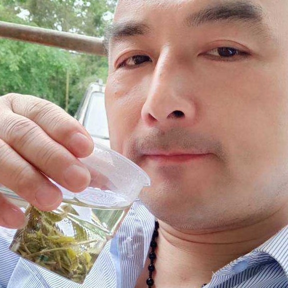 心劫笑点低的照片