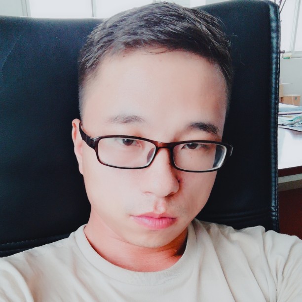 热心小蘑菇的照片