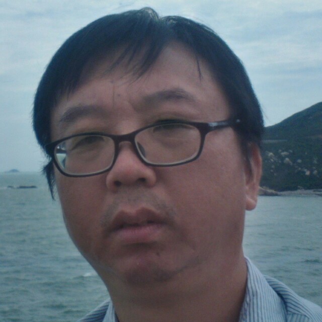 枫叶飘过时的照片