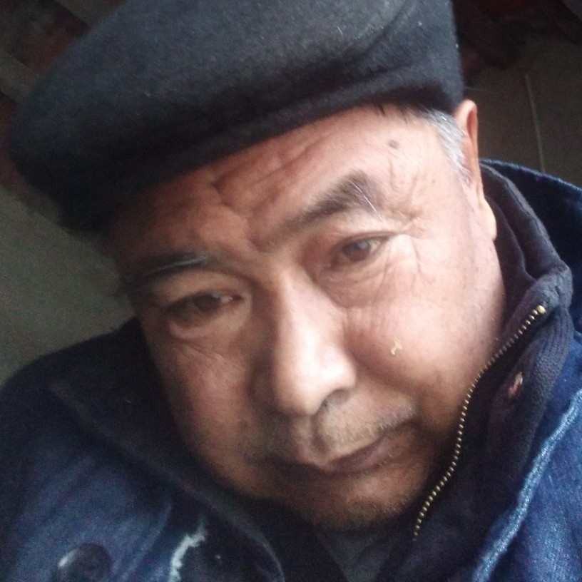 秀丽服饰黑夜的照片