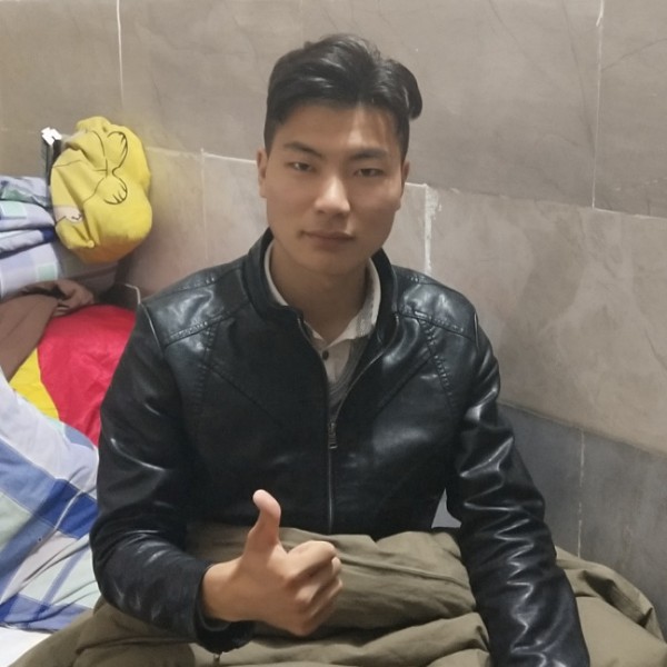 壮观踢睫毛膏的照片