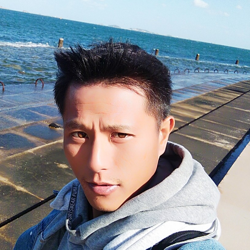 拉长高山的照片