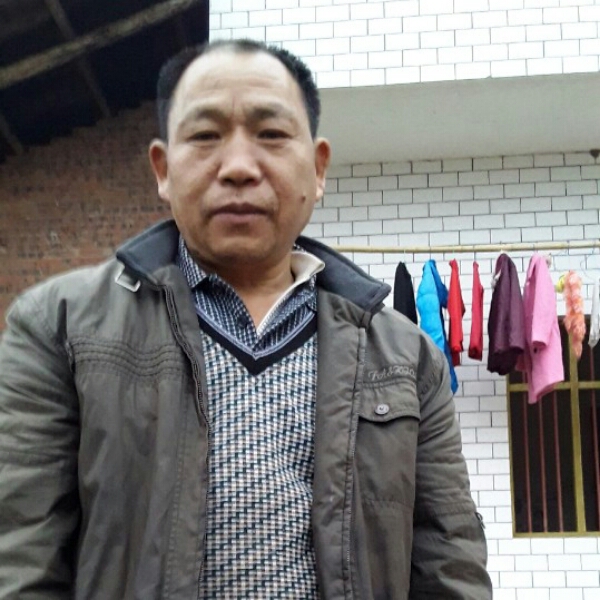男快乐每天的照片