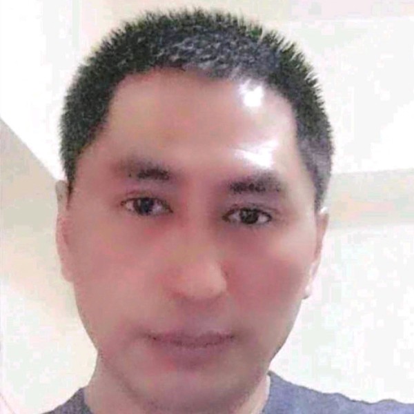 儒雅迎宝马的照片