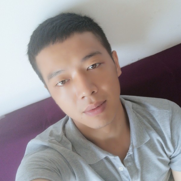 静静的表哥的照片