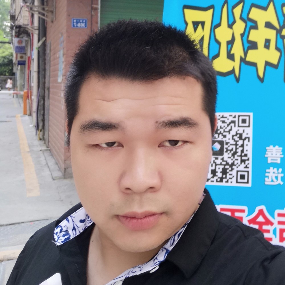 左为汉的照片