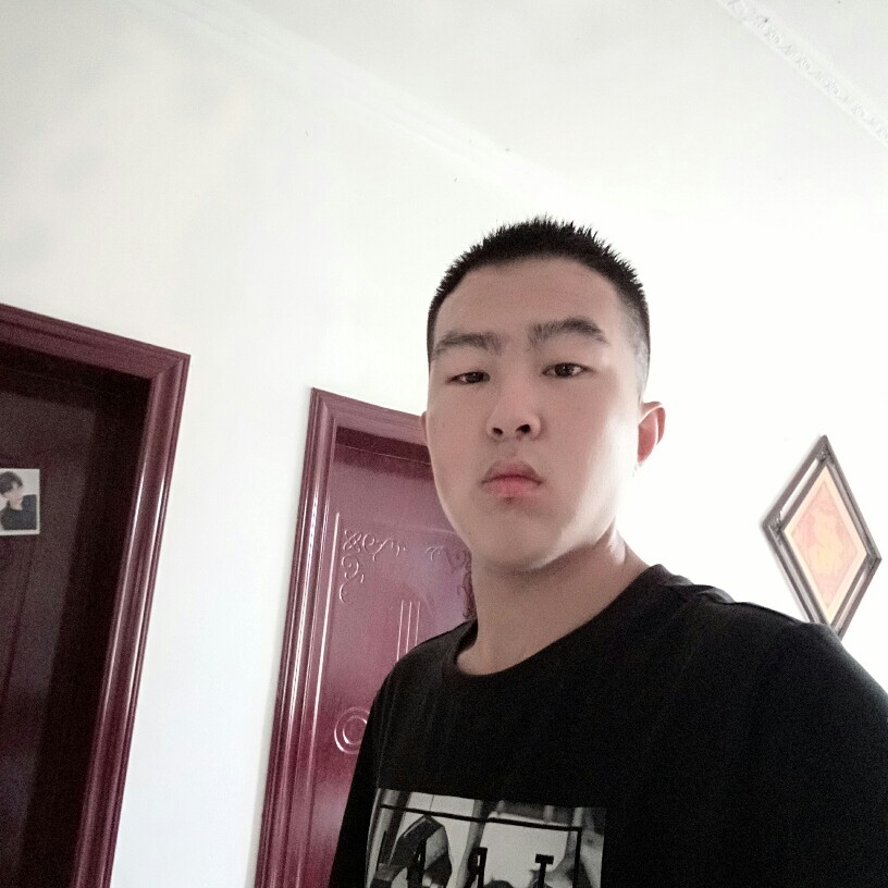 单纯的男生的照片