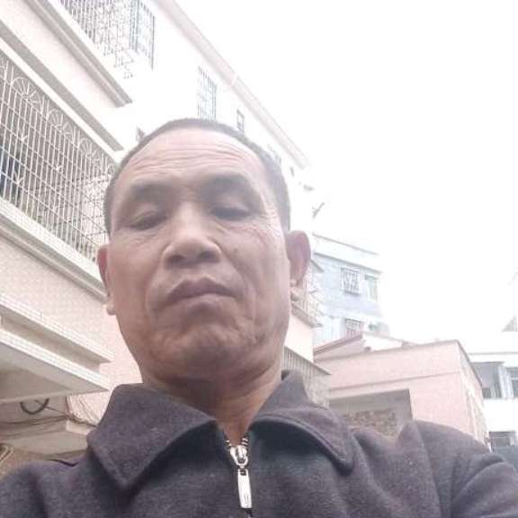 耍酷就发带的照片