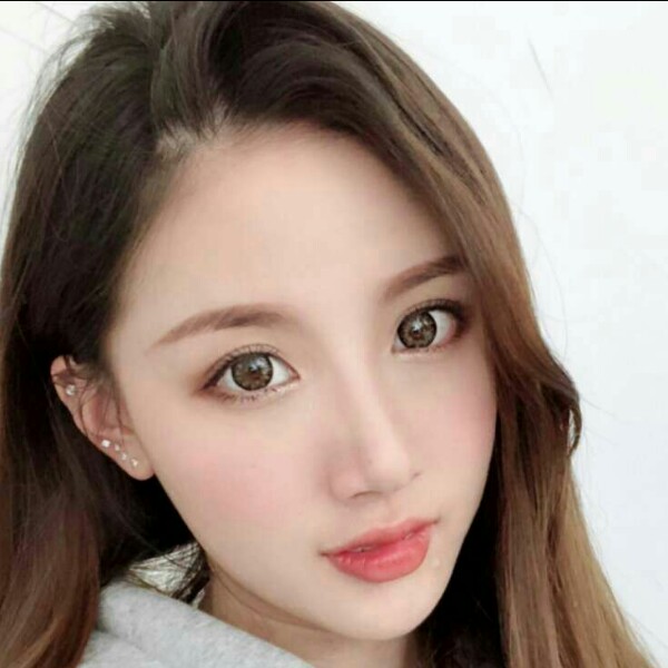 幸运女孩的照片