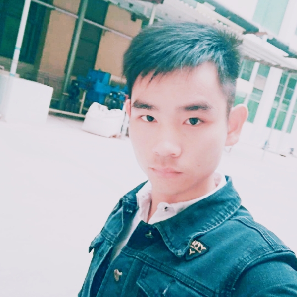 高大請青琯的照片
