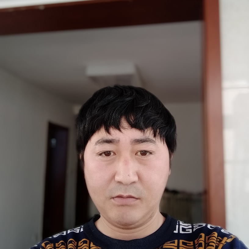 自信深拥八宝粥的照片