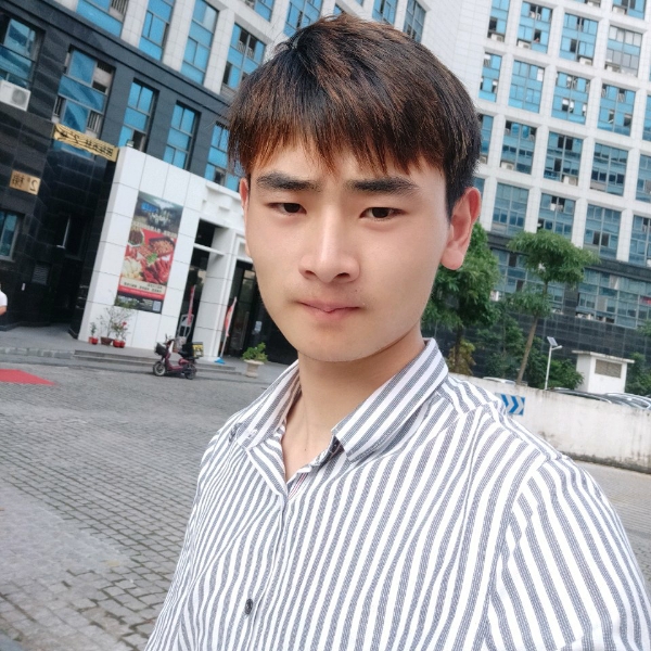 叶水生的照片
