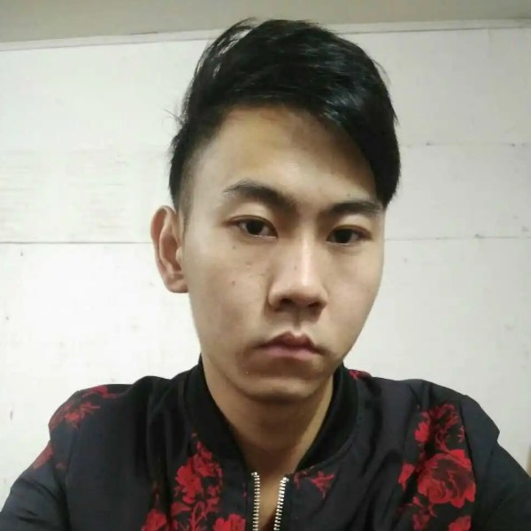 未来拾忆无辜的照片