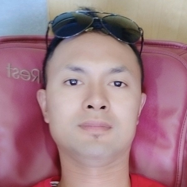 情感热限的照片