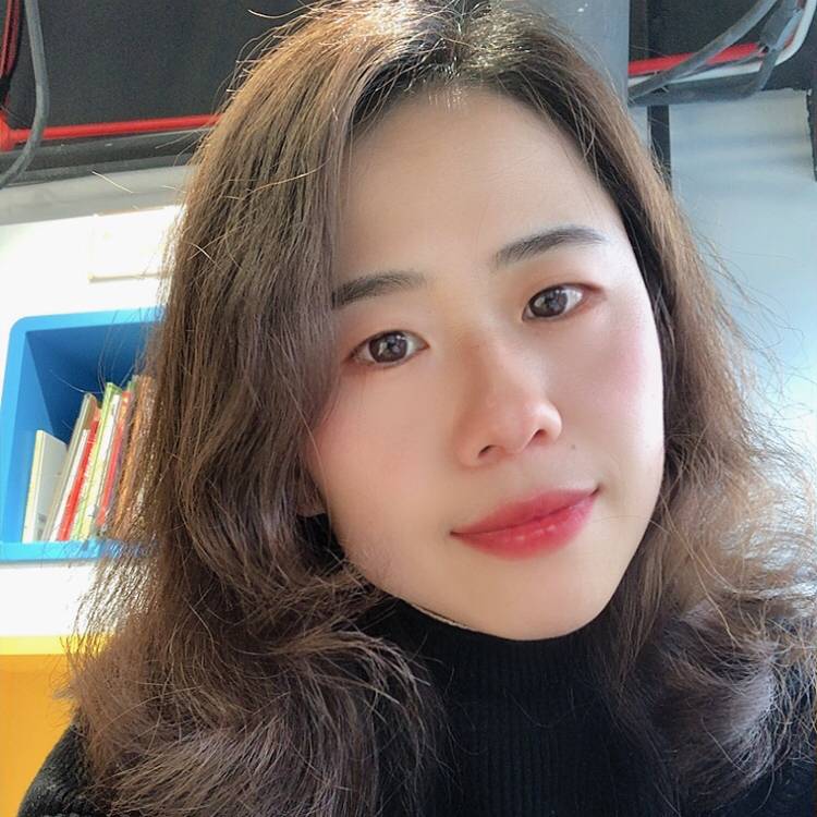 多啦A梦在太空的照片