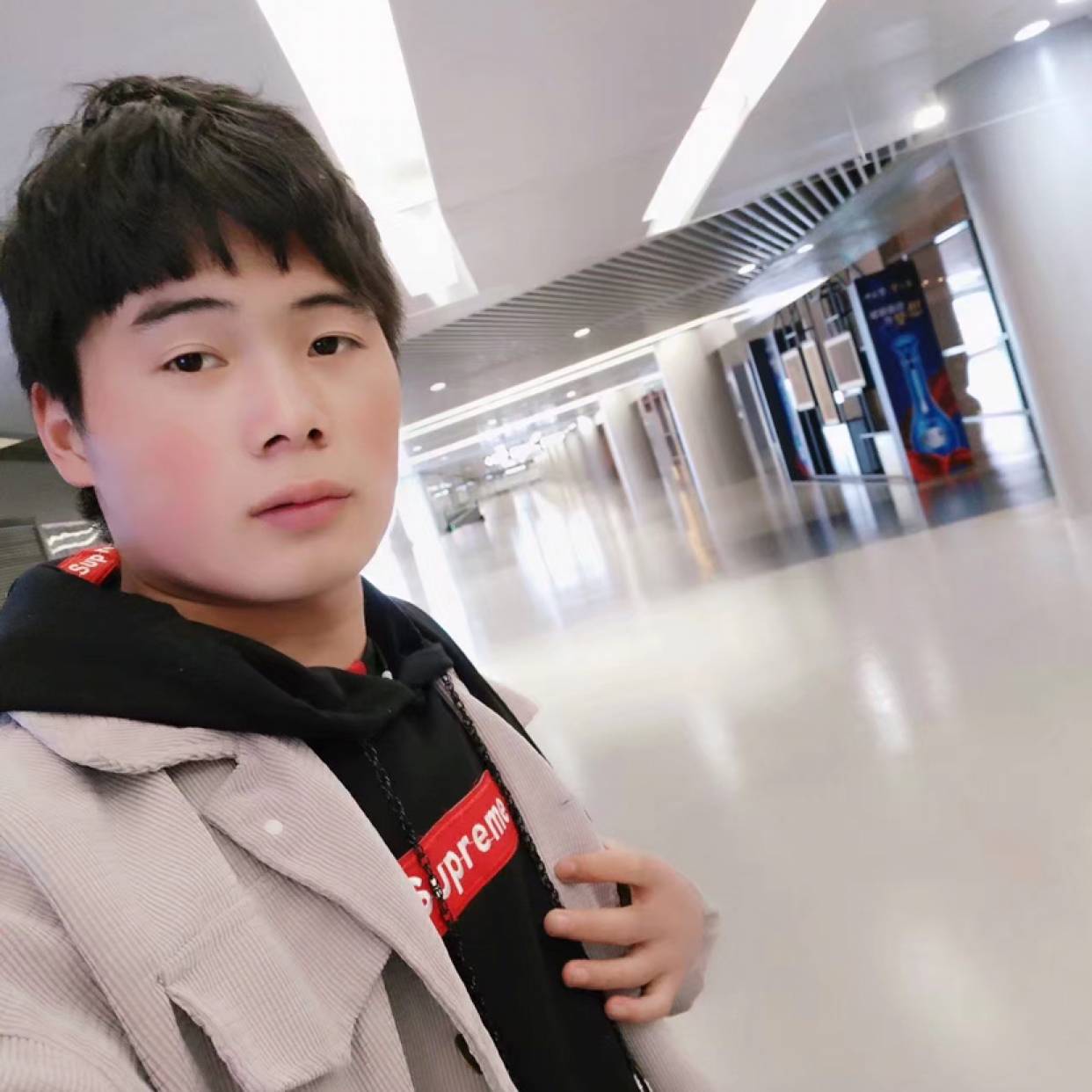 森槿闻忧郁的照片