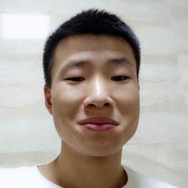 刻苦倾心大炮的照片