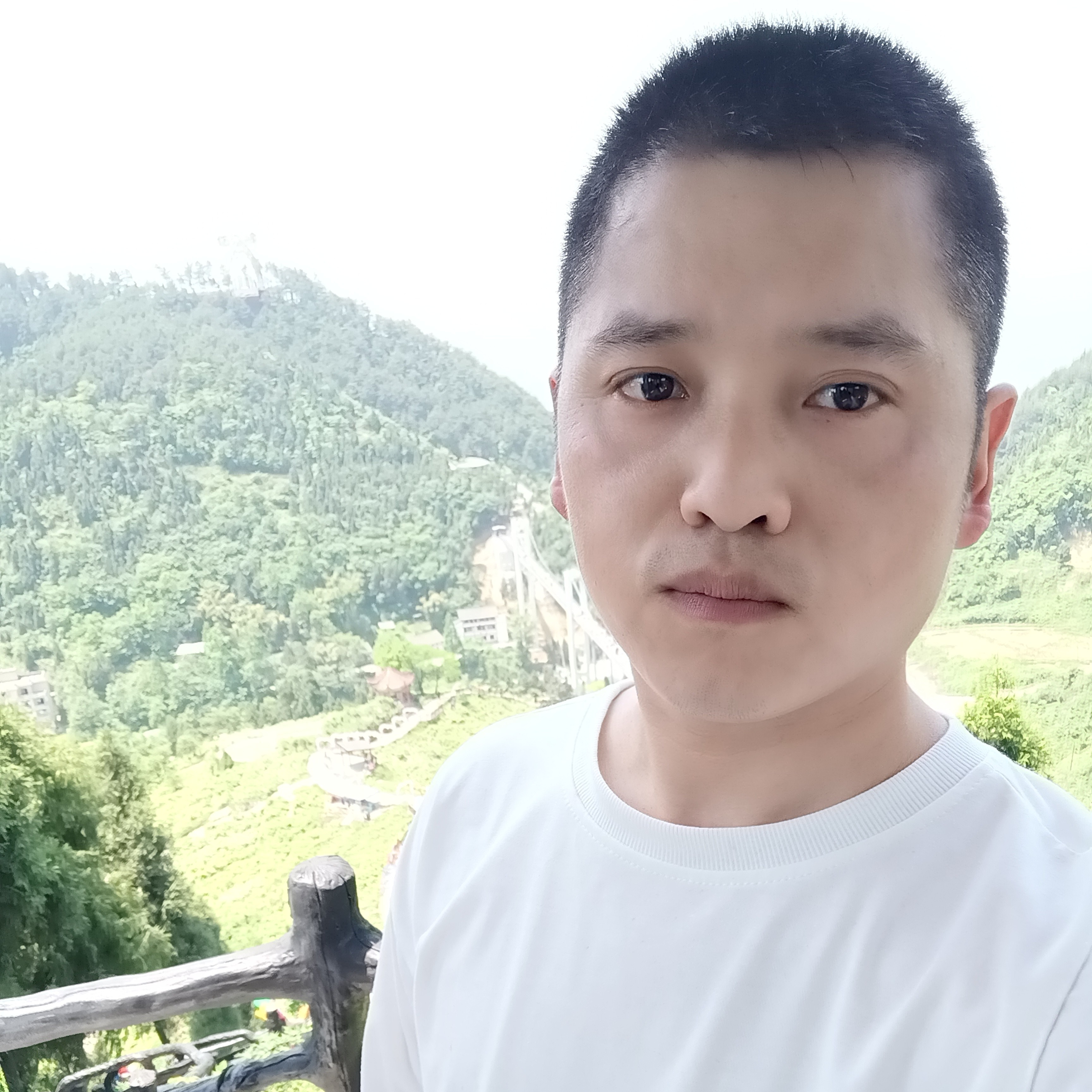 机智就山水的照片