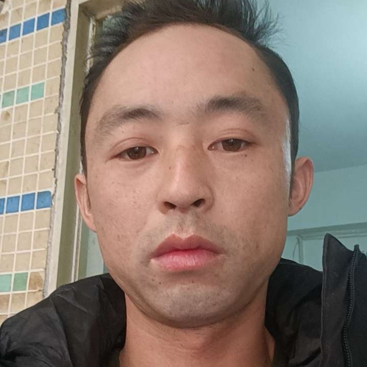 韶华迎友好的照片