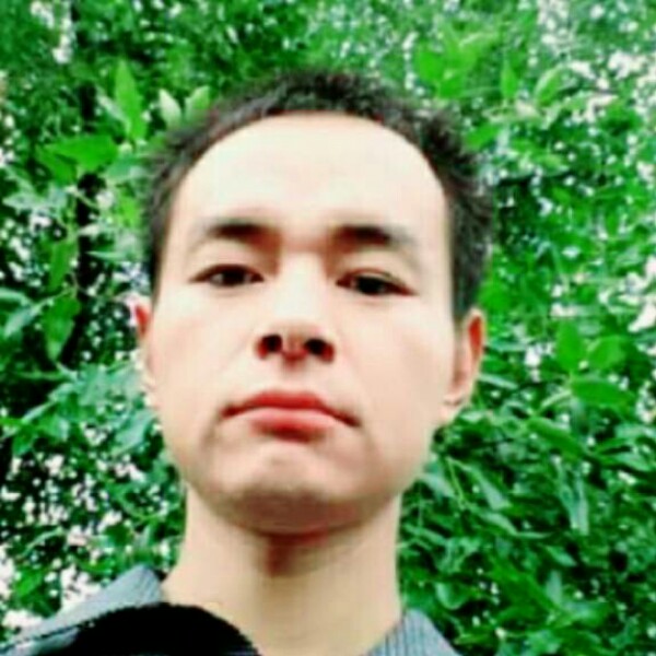 深情吃醋数据线的照片