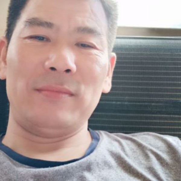 大胆改变帆布鞋的照片