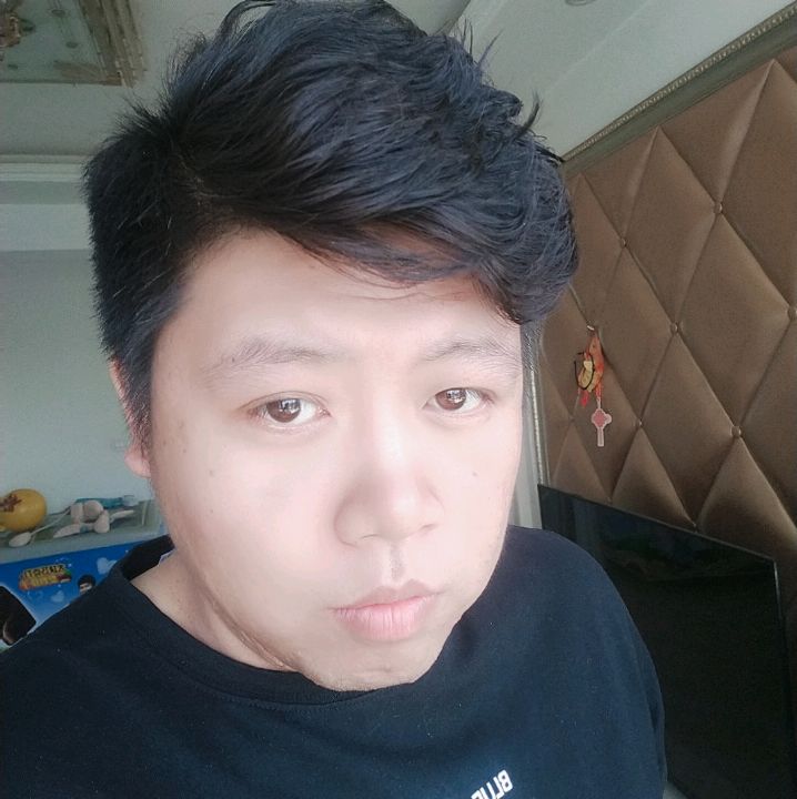 唇膏挽手漂亮的照片