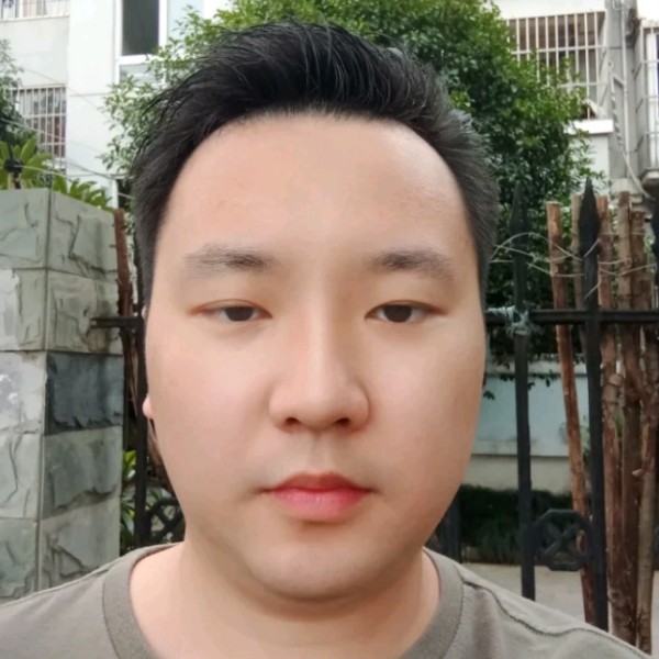 GhrisG的照片
