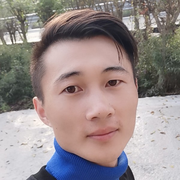 专一回首冷眸的照片