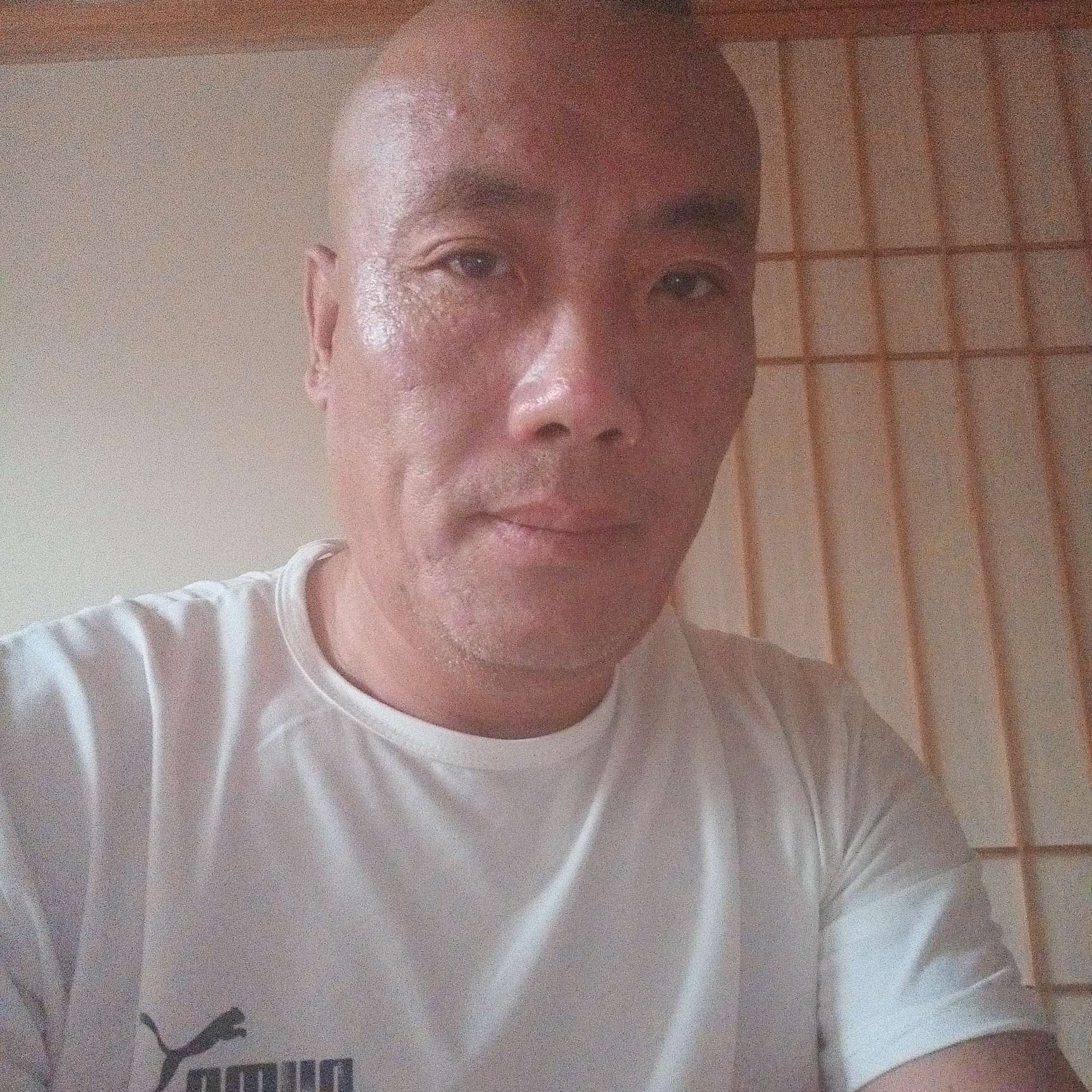 呆萌蹙眉小虾米的照片