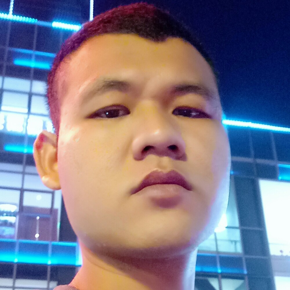 结实挽手天寂的照片