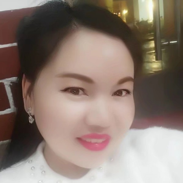 浦绒随风的照片