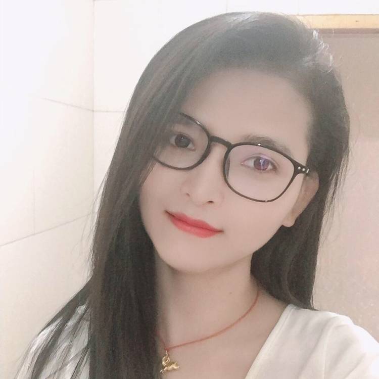 高贵苦恋美女的照片