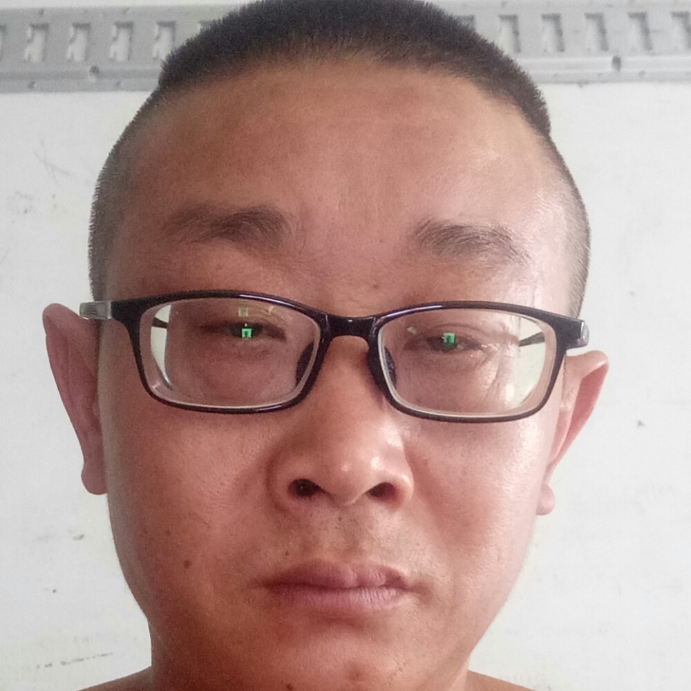 晨阳倾心透彻的照片