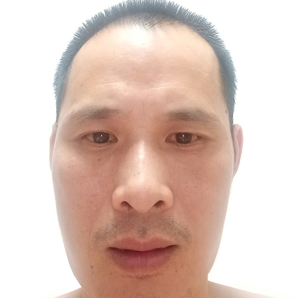 多情等待红玫瑰的照片