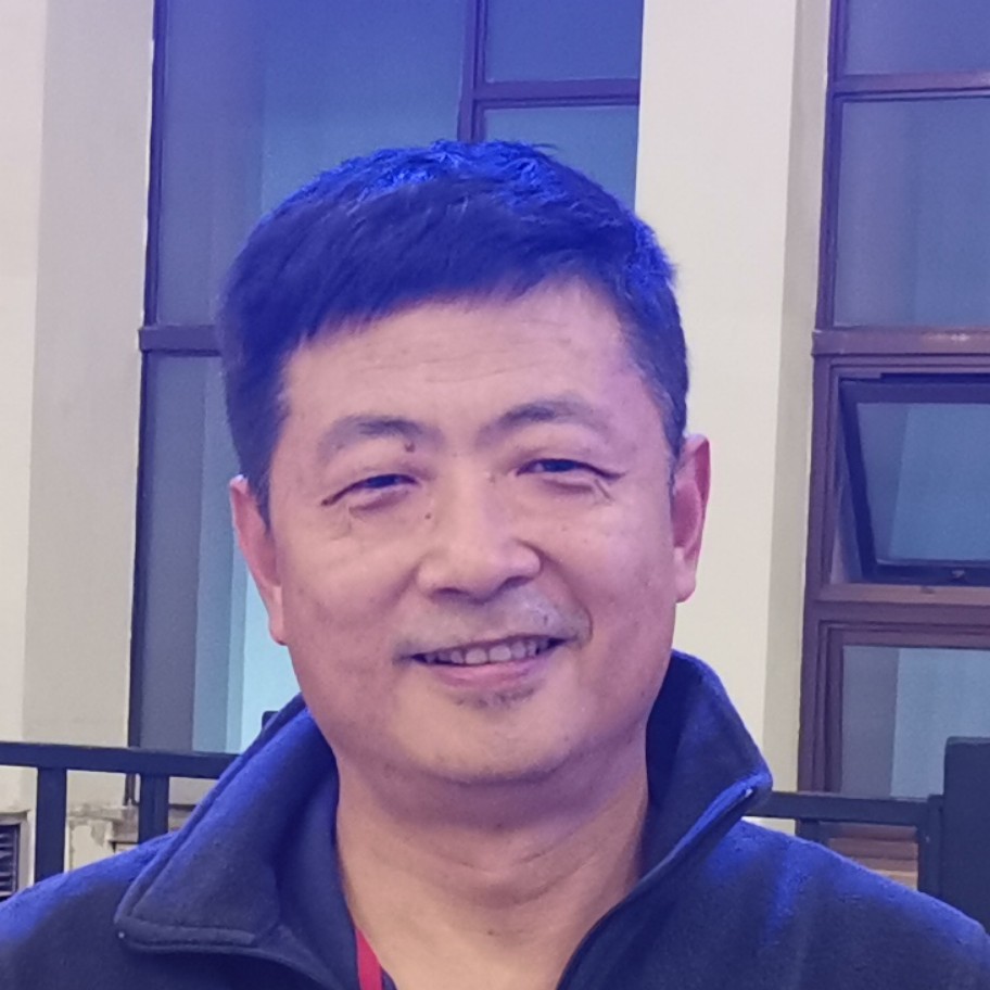 东方旭白的照片