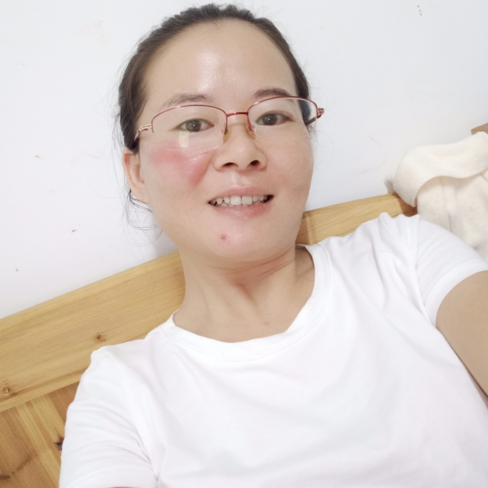 调皮白开水的照片