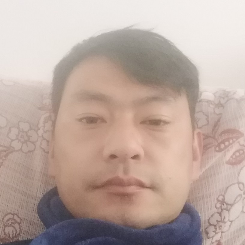 摸斤校尉的照片