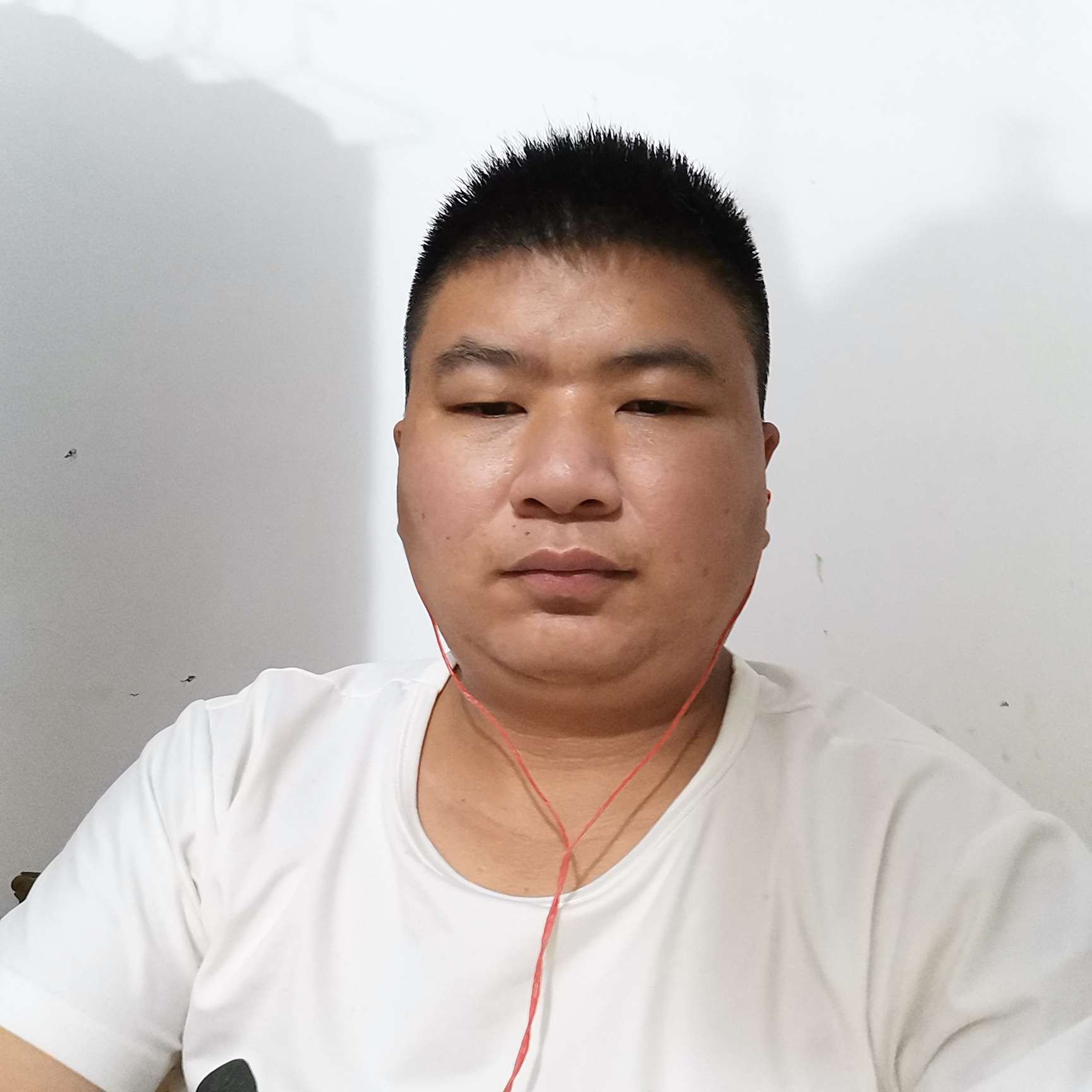 烈日炎炎夏日的照片