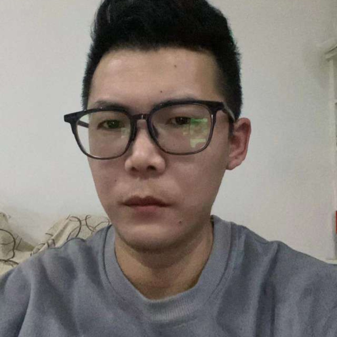 手握风云的照片