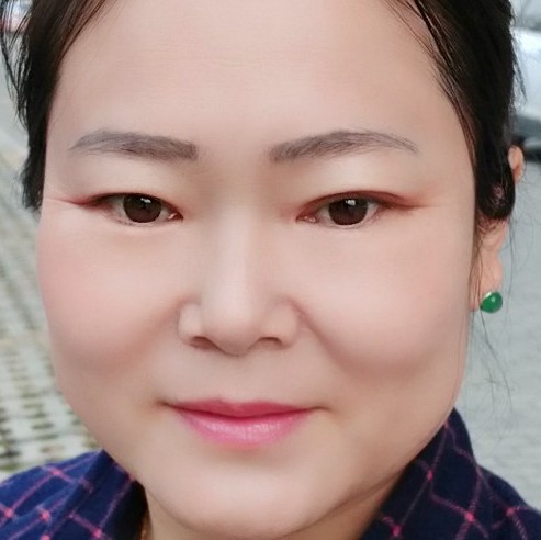 开心的红的照片