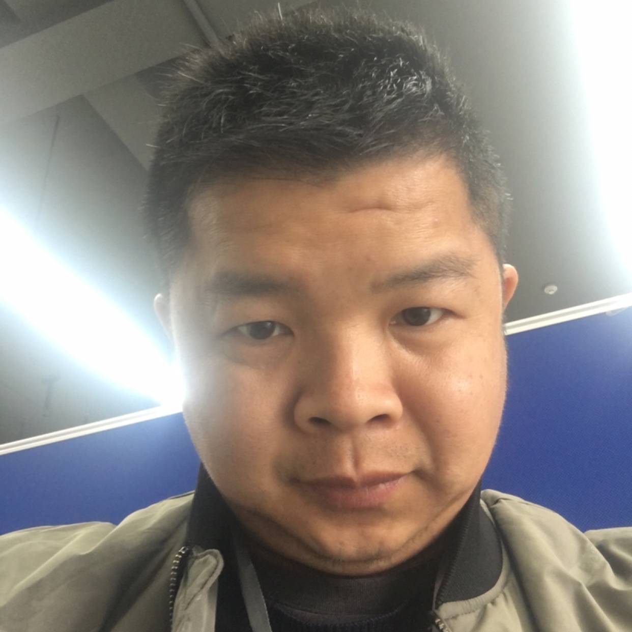 s k y 8899的照片
