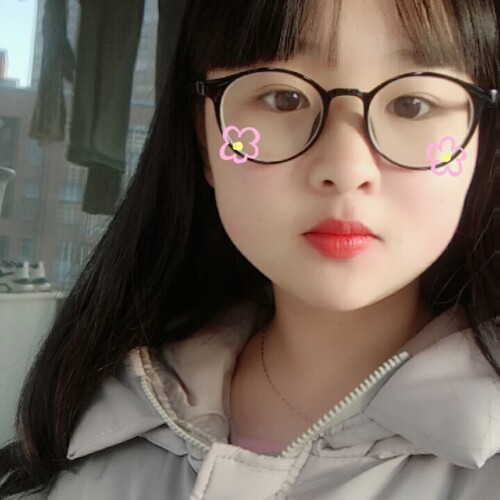 小小美女的照片